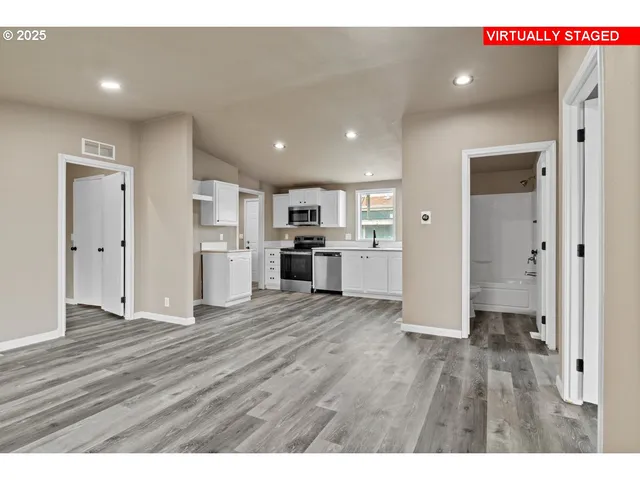 $114,999 | 4882 Lancaster Drive, Unit 72, Salem, OR 97305