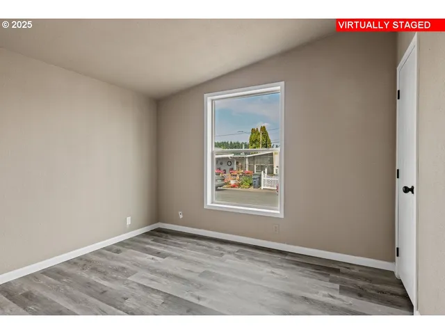 $114,999 | 4882 Lancaster Drive, Unit 72, Salem, OR 97305