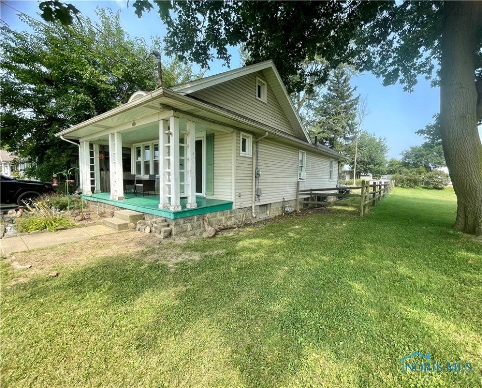 2317 Pickle Road Oregon, OH 43616 - Photo 2 of 31 Gallery Image 2
