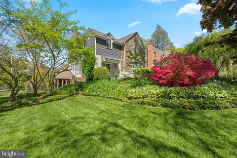$1,595,000 | 19 Derwen Road, Bala Cynwyd, PA 19004