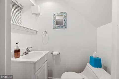 $1,595,000 | 19 Derwen Road, Bala Cynwyd, PA 19004
