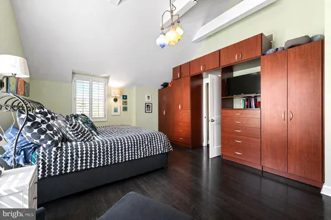 $1,595,000 | 19 Derwen Road, Bala Cynwyd, PA 19004