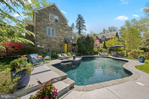 $1,595,000 | 19 Derwen Road, Bala Cynwyd, PA 19004