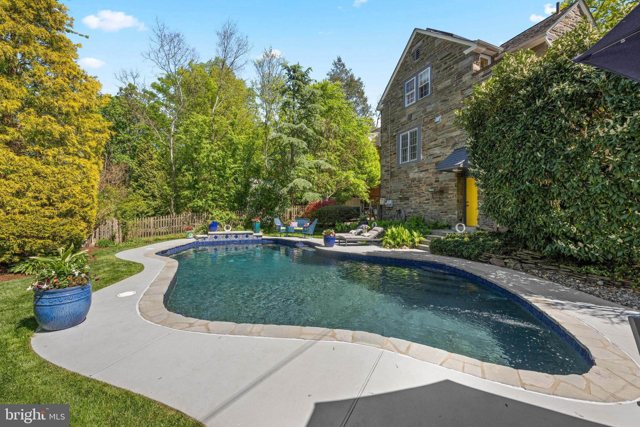 19 Derwen Road Bala Cynwyd, PA 19004 - Photo 5 of 44 Heated Pool