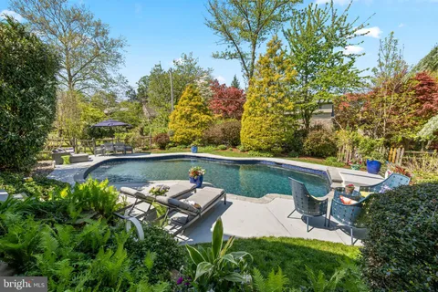 $1,595,000 | 19 Derwen Road, Bala Cynwyd, PA 19004