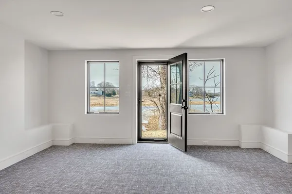 $2,099,000 | 10 Chestnut Place, Hingham, MA 02043