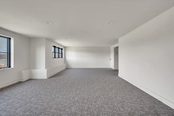 $2,099,000 | 10 Chestnut Place, Hingham, MA 02043