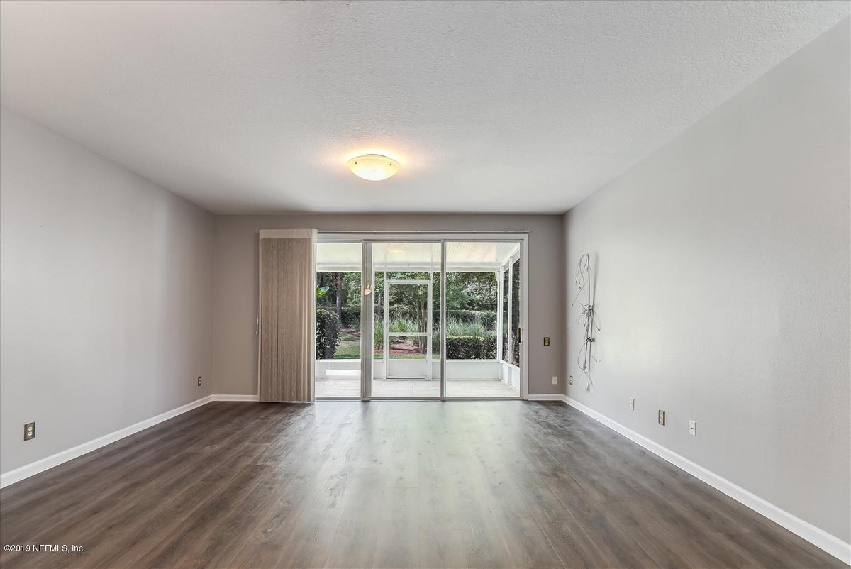 7990 Baymeadows Road, Unit 2106 Jacksonville, FL 32256 - Photo 3 of 17 02-Family Room