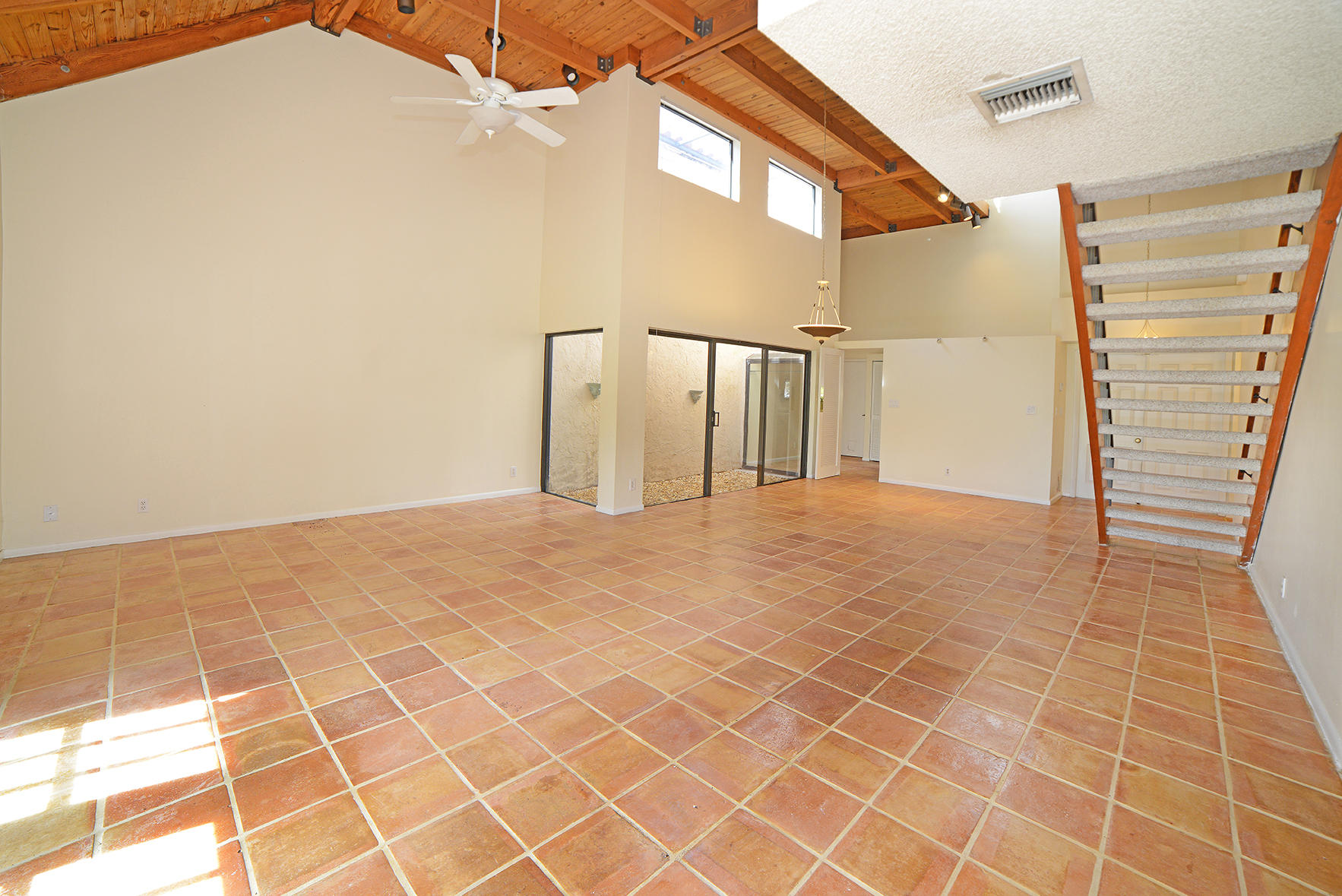 6536 Las Flores Drive Boca Raton, FL 33433 - Photo 13 of 39 LIVING AREA