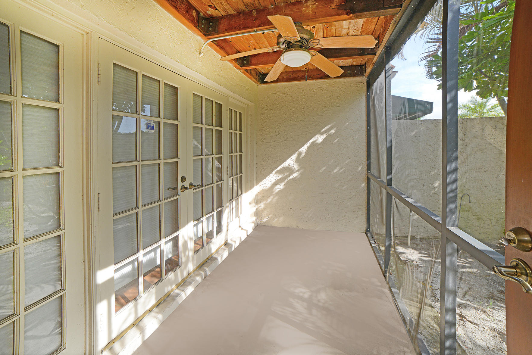 6536 Las Flores Drive Boca Raton, FL 33433 - Photo 37 of 39 Ground Floor Screened Enclosure