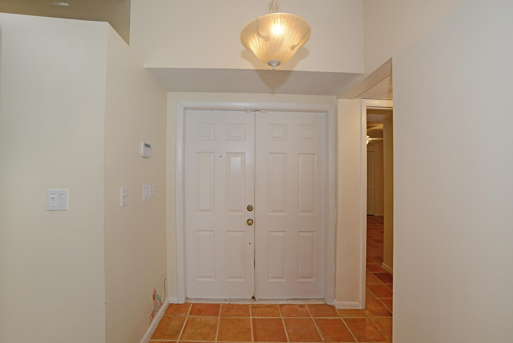 6536 Las Flores Drive Boca Raton, FL 33433 - Photo 6 of 39 Foyer Interior Entrance