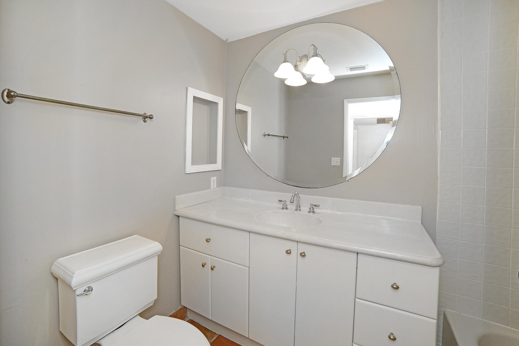 6536 Las Flores Drive Boca Raton, FL 33433 - Photo 10 of 39 2nd Bath
