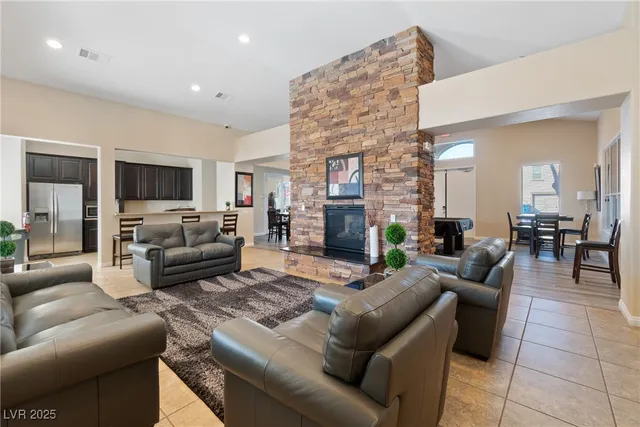 $1,390 | 5231 Dubris Drive, Las Vegas, NV 89115