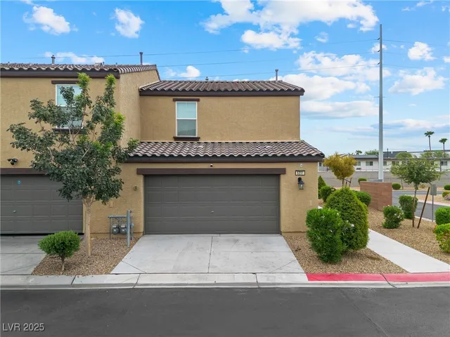 $1,390 | 5231 Dubris Drive, Las Vegas, NV 89115