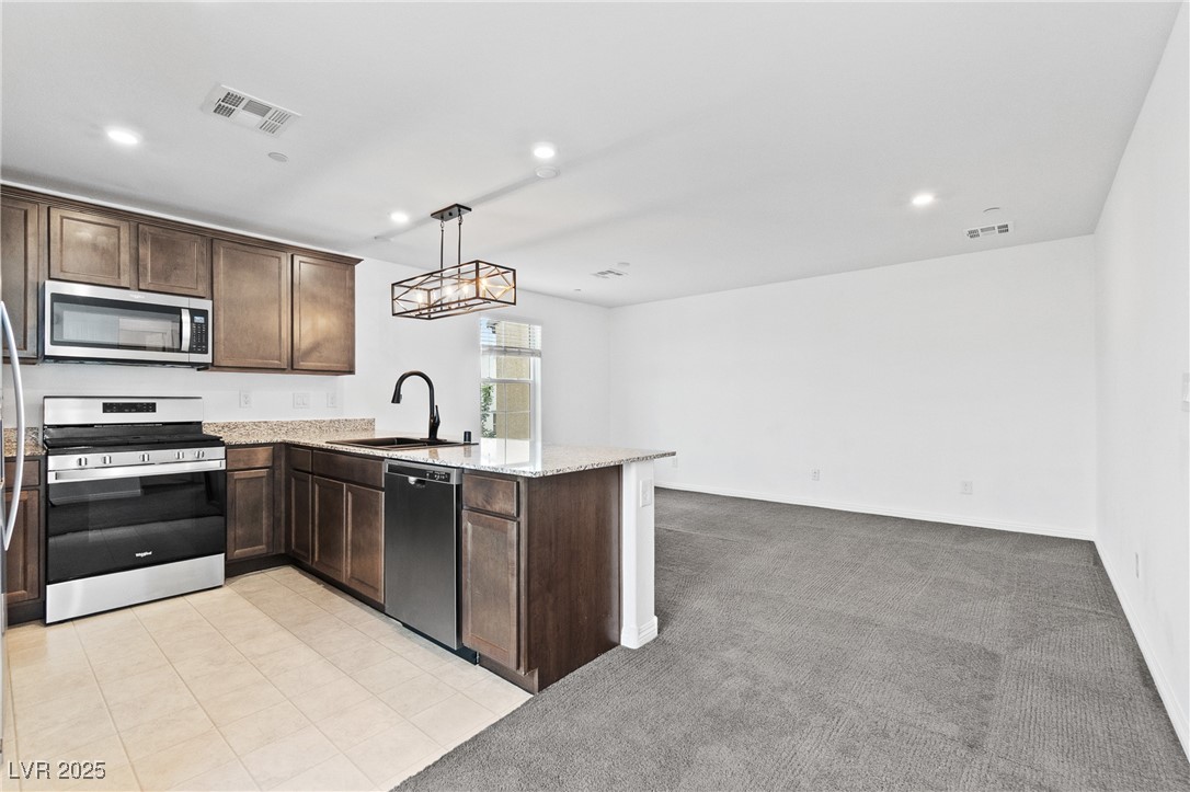 5231 Dubris Drive Las Vegas, NV 89115 - Photo 4 of 23