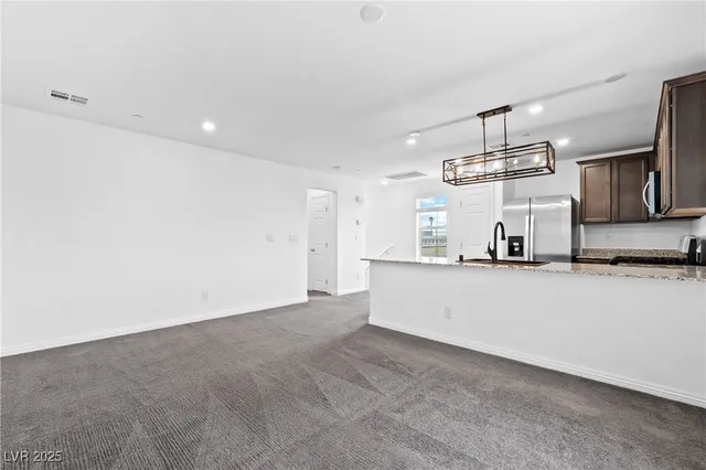 $1,390 | 5231 Dubris Drive, Las Vegas, NV 89115