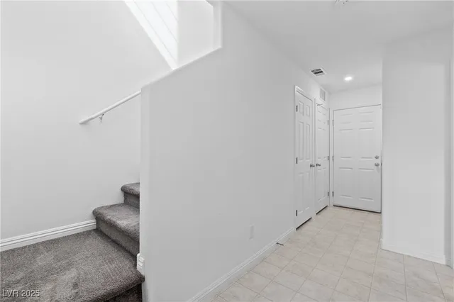 $1,390 | 5231 Dubris Drive, Las Vegas, NV 89115