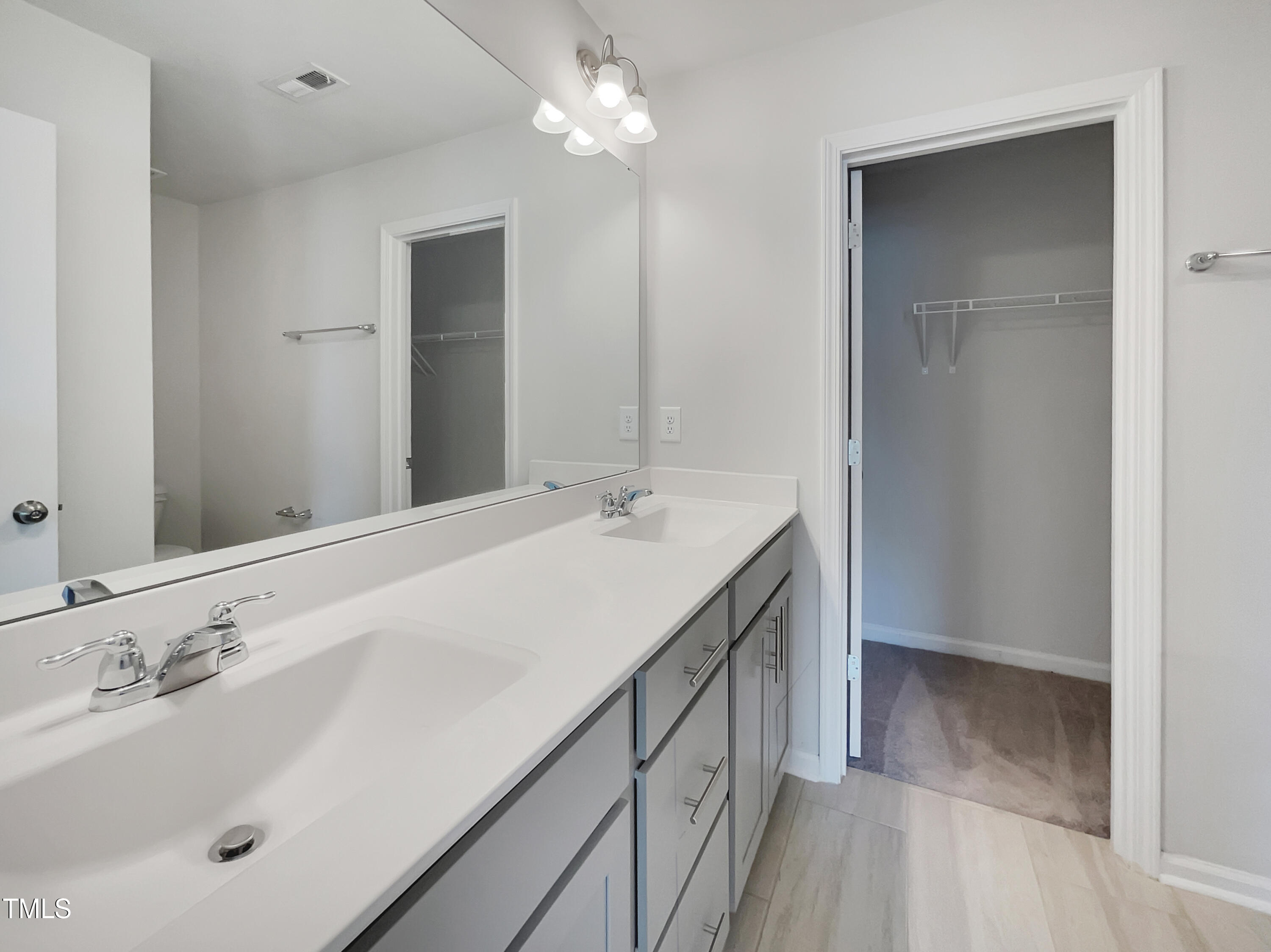 2559 Laurel Valley Way Raleigh, NC 27604 - Photo 5 of 20 listing_4