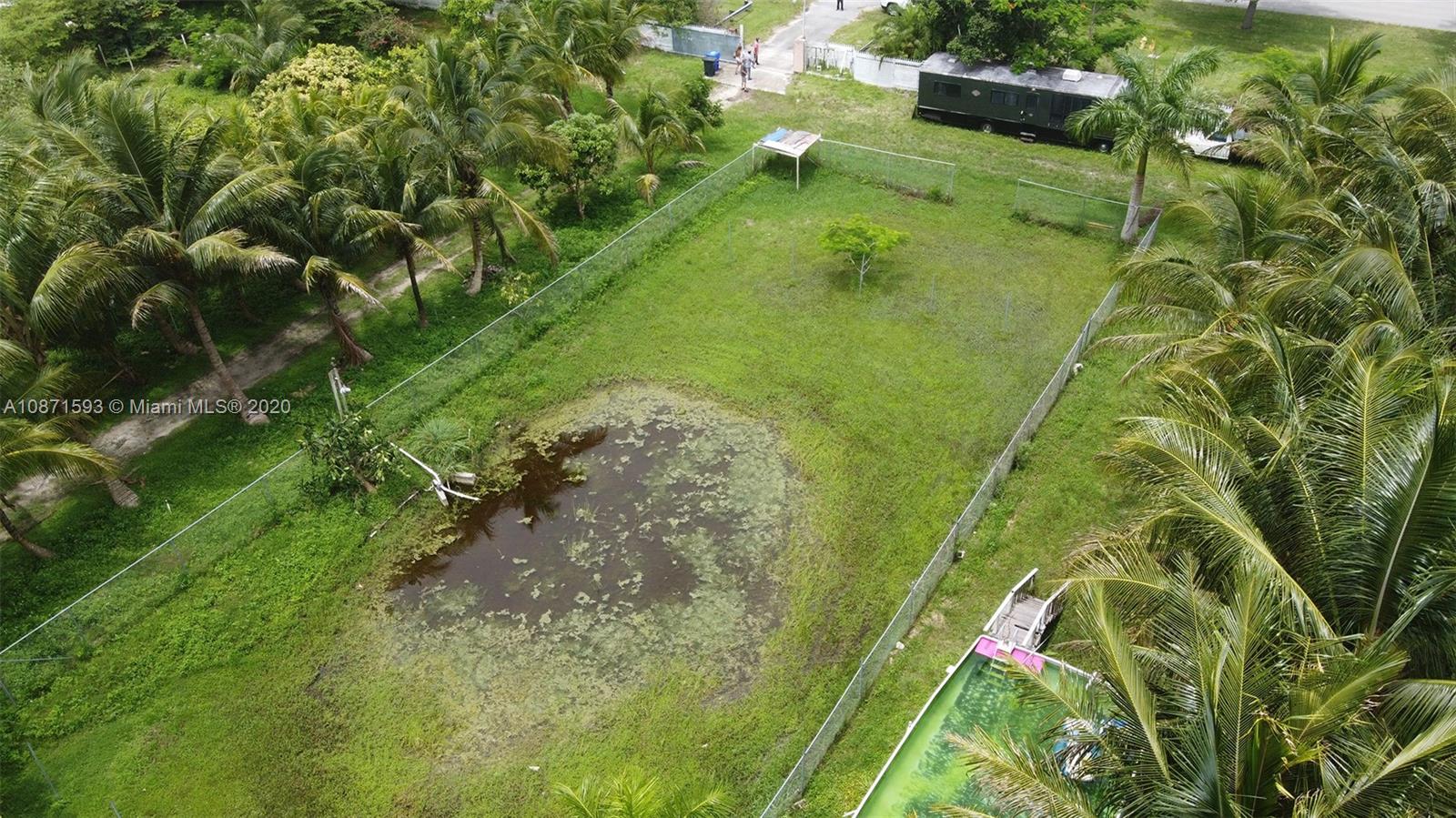 6500 Southwest 148th Avenue Southwest Ranches, FL 33330 - Photo 22 of 25 a view of a garden