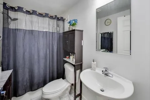 $320,000 | 8300 Callie Avenue, Unit 310, Morton Grove, IL 60053
