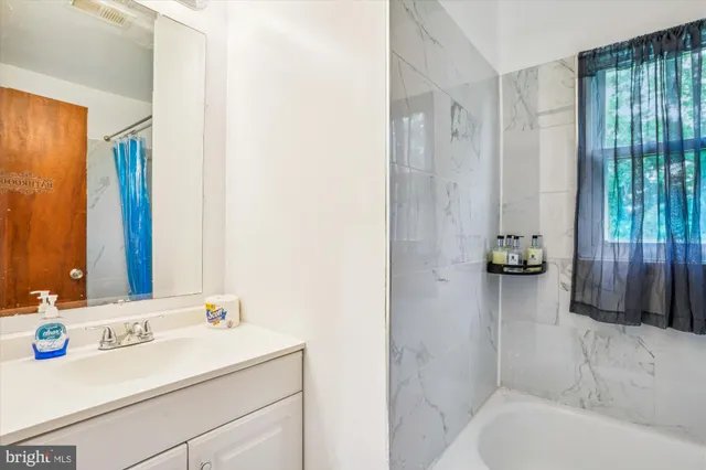 $284,999 | 36557 Irving Drive, Bushwood, MD 20618