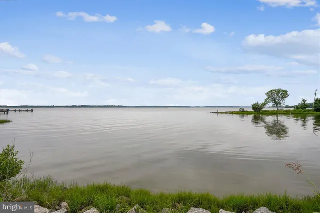 $284,999 | 36557 Irving Drive, Bushwood, MD 20618