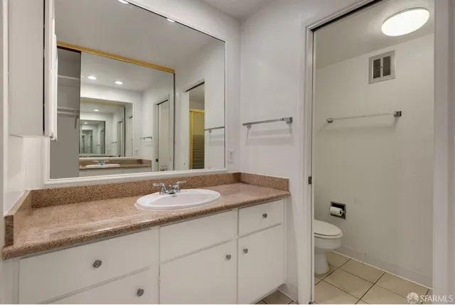 $1,995 | 1735 Woodland Avenue, East Palo Alto, CA 94303