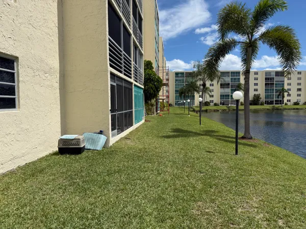 $267,500 | 111 Southeast 3rd Avenue, Unit 108, Dania Beach, FL 33004