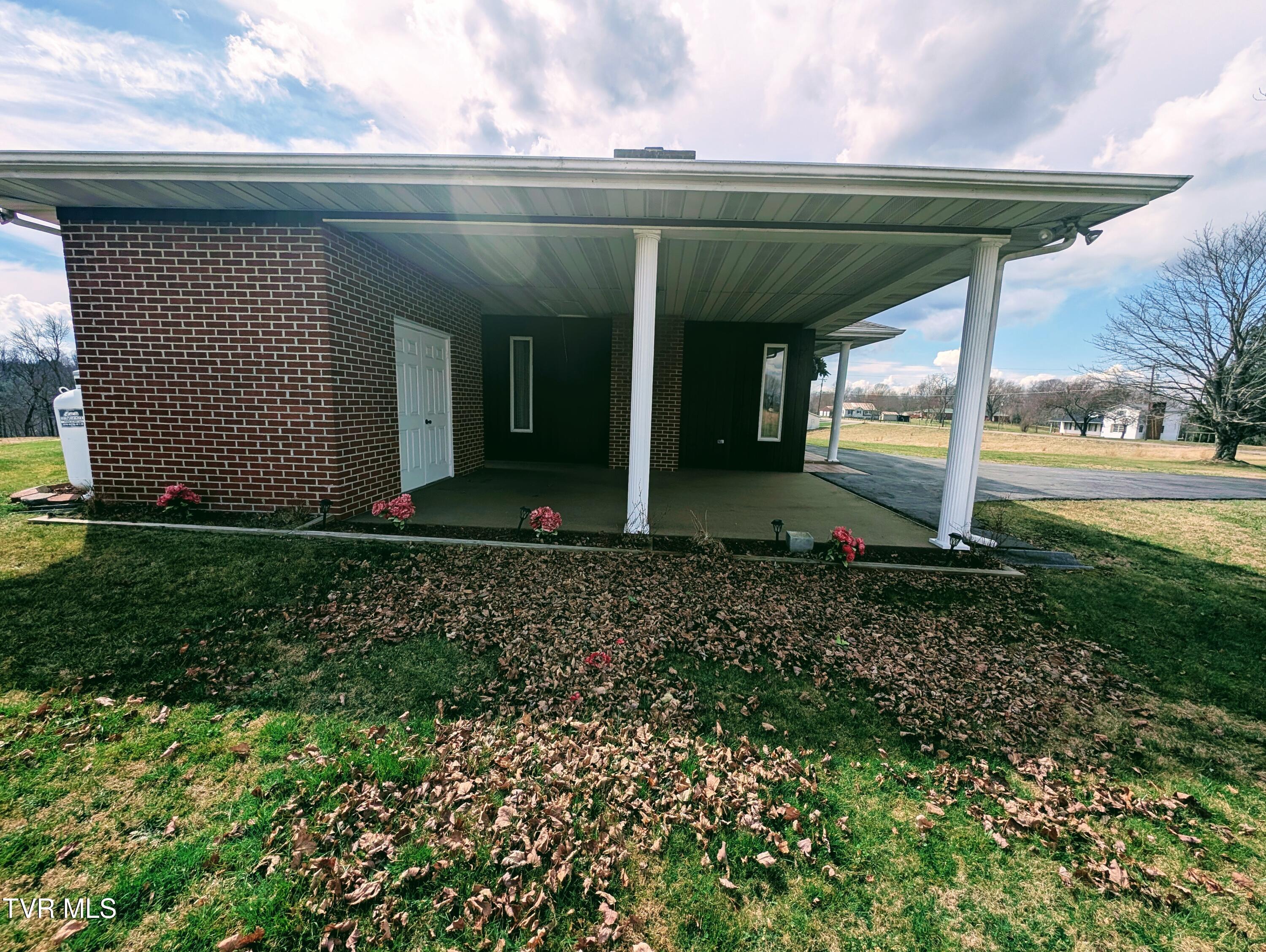 8491 Dr Ralph Stanley Highway Coeburn, VA 24230 - Photo 3 of 50 1000019632