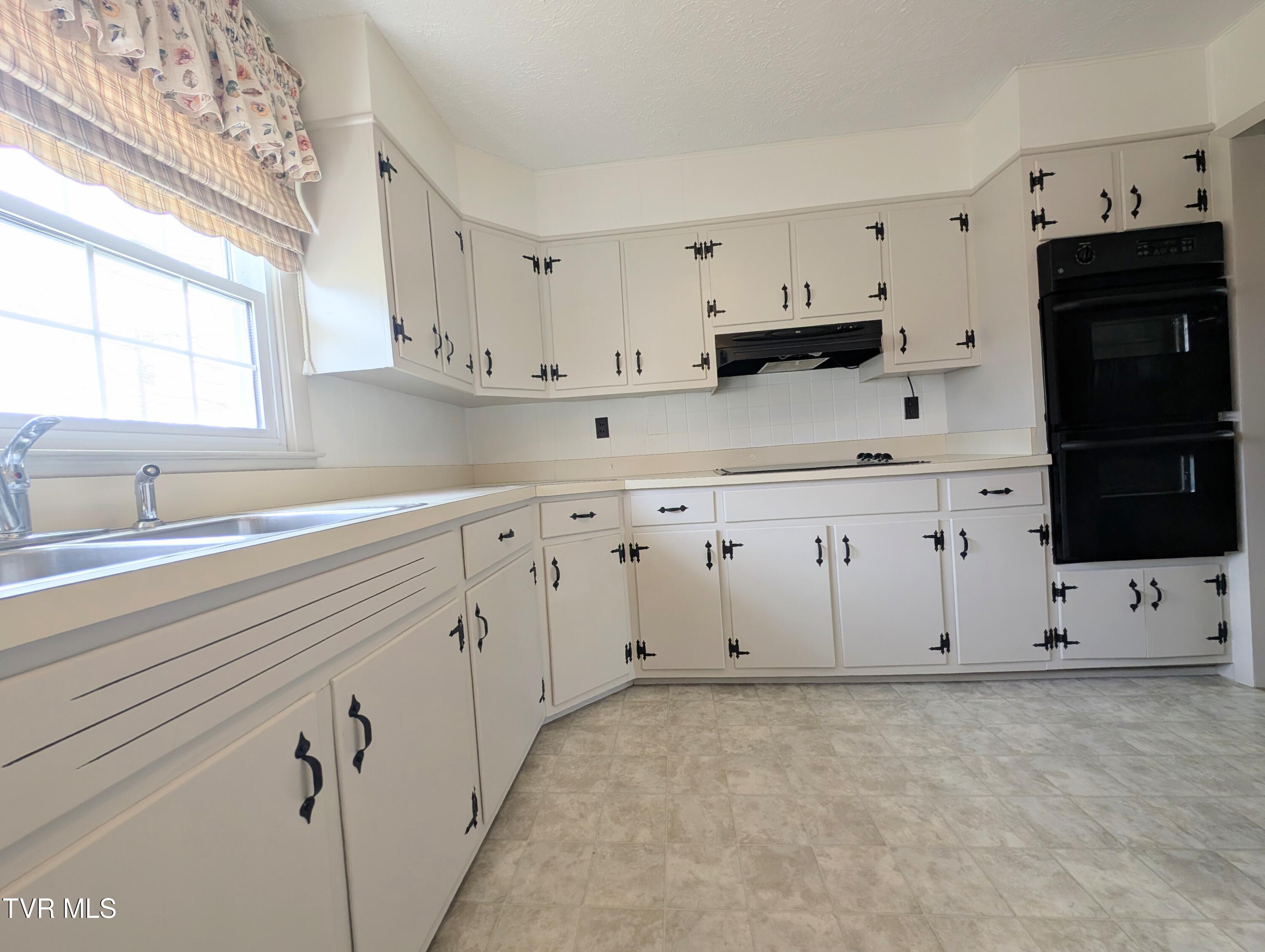 8491 Dr Ralph Stanley Highway Coeburn, VA 24230 - Photo 38 of 50 1000019655