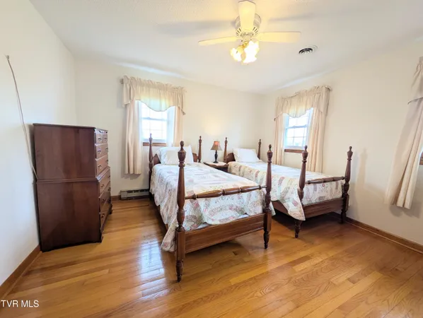 $325,000 | 8491 Dr Ralph Stanley Highway, Coeburn, VA 24230