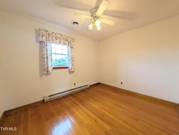 $325,000 | 8491 Dr Ralph Stanley Highway, Coeburn, VA 24230