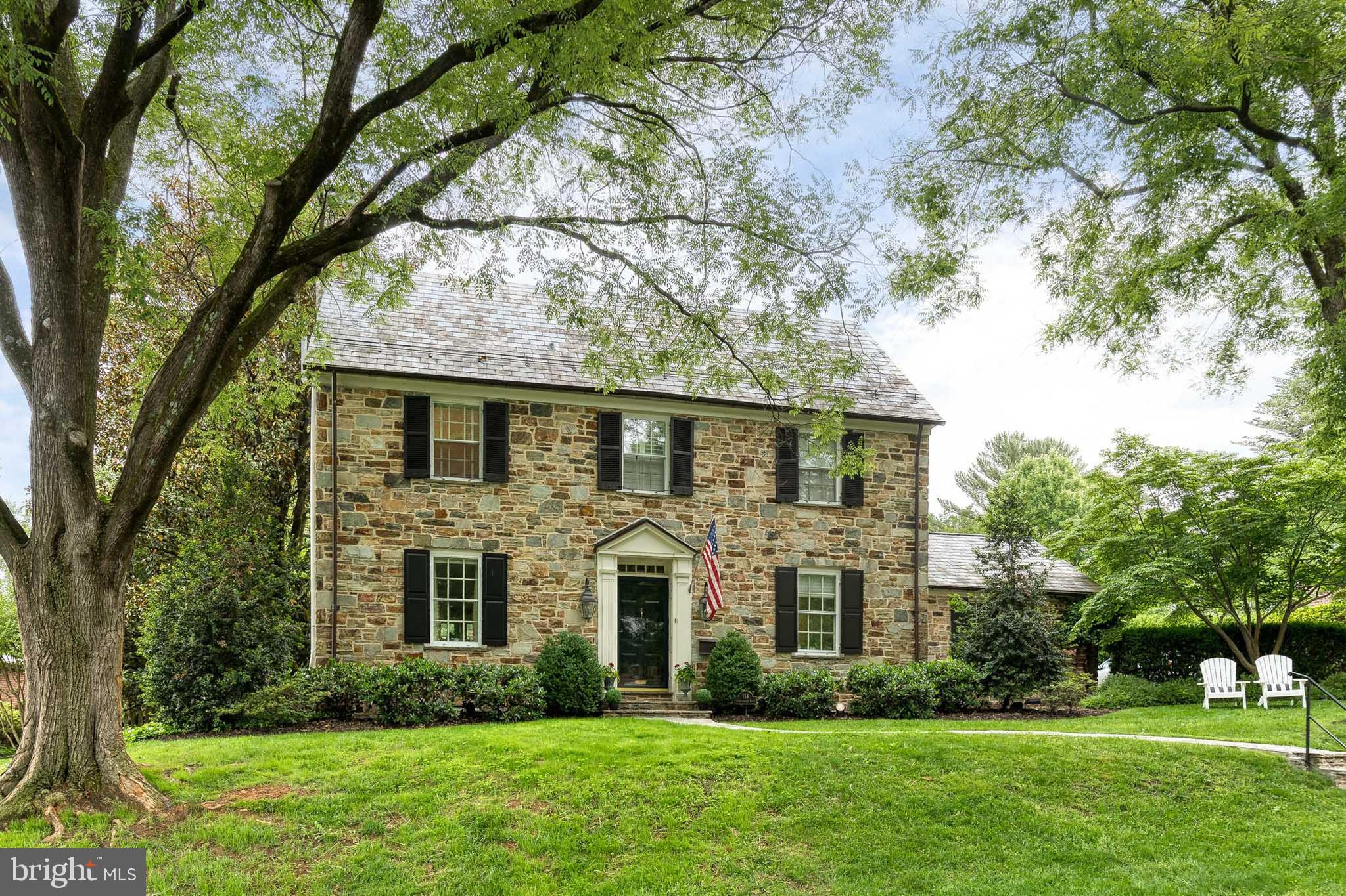114 Castlewood Road Baltimore, MD 21210 - Photo 2 of 12