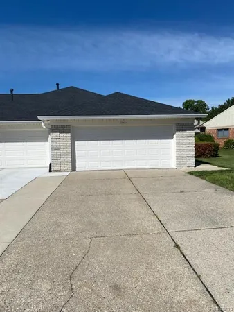 $199,900 | 20404 Birch Meadow, Clinton Township, MI 48036