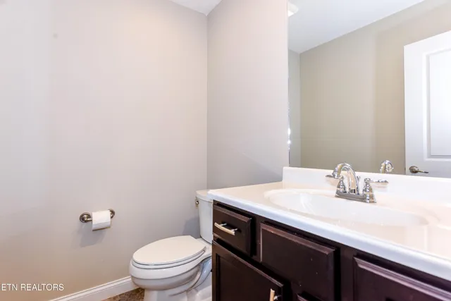 $369,999 | 2201 Ridgecrest Drive, Maryville, TN 37803