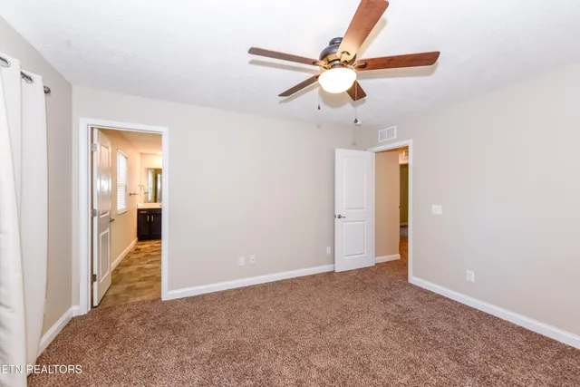 $369,999 | 2201 Ridgecrest Drive, Maryville, TN 37803