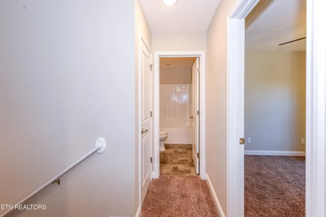 $369,999 | 2201 Ridgecrest Drive, Maryville, TN 37803