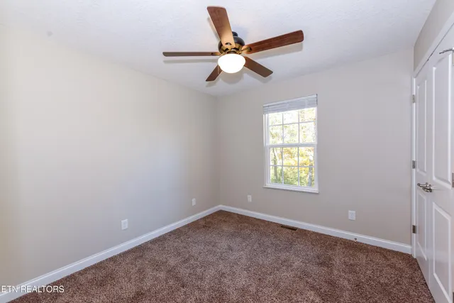 $369,999 | 2201 Ridgecrest Drive, Maryville, TN 37803