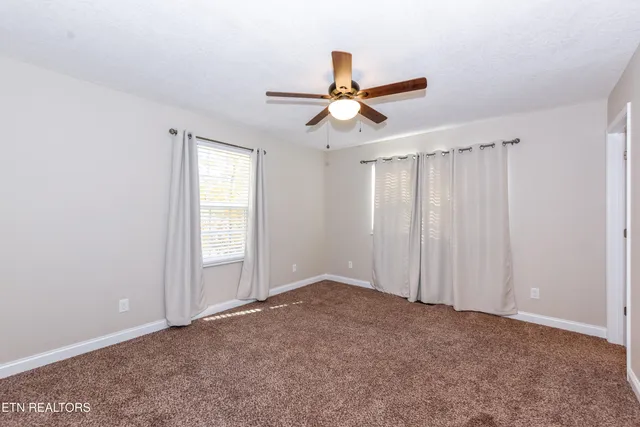 $369,999 | 2201 Ridgecrest Drive, Maryville, TN 37803