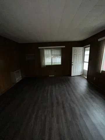 $1,300 | 19501 Woodingham Drive, Detroit, MI 48221