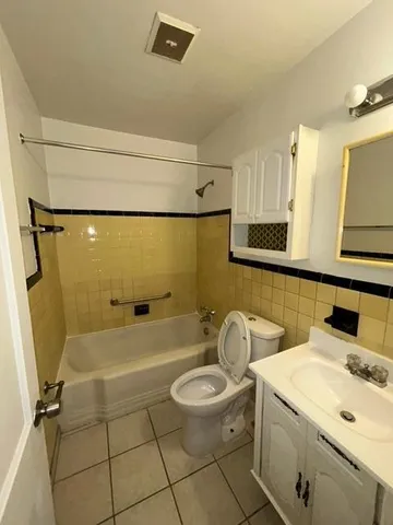 $1,300 | 19501 Woodingham Drive, Detroit, MI 48221