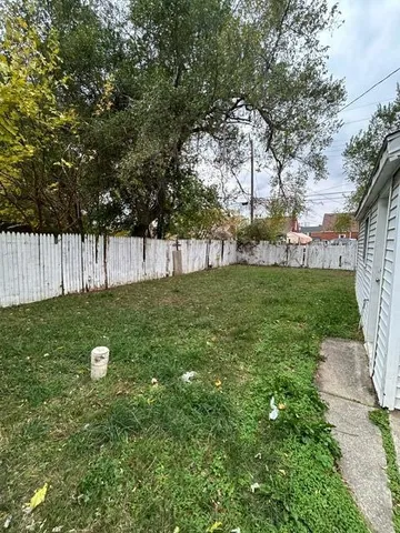 $1,300 | 19501 Woodingham Drive, Detroit, MI 48221