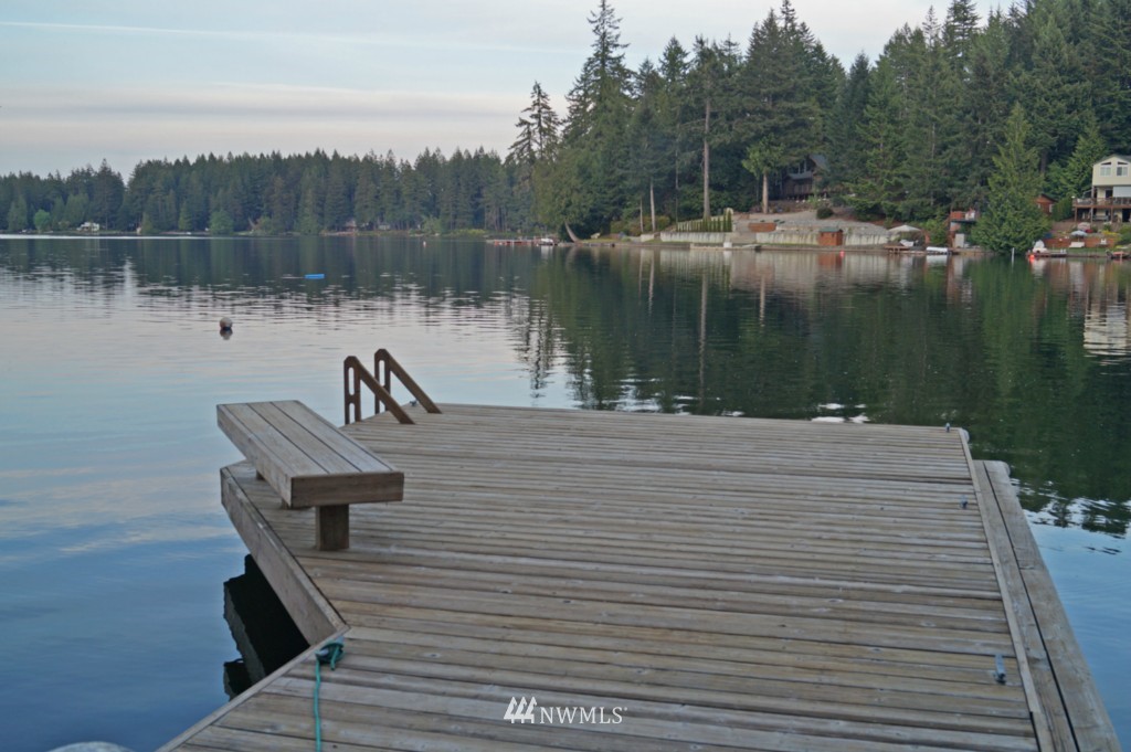 1820 East Phillips Lake Loop Road Shelton, WA 98584 - Photo 4 of 10 Gallery Image 4