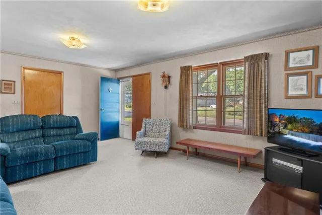 $325,000 | 603 Southeast 3rd Street, Lee's Summit, MO 64063