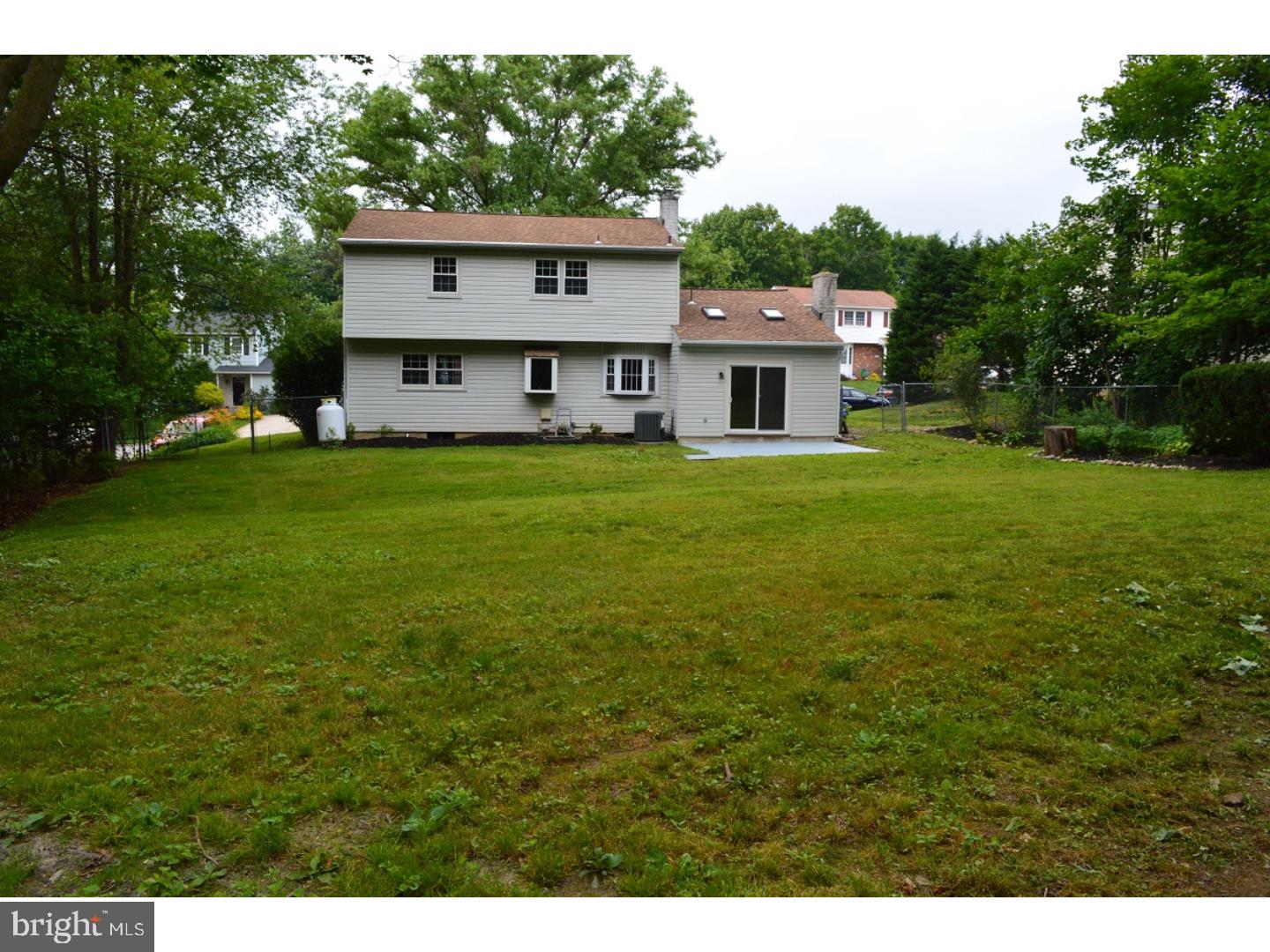 516 Defoe Road Hockessin, DE 19707 - Photo 2 of 12 Gallery Image 2