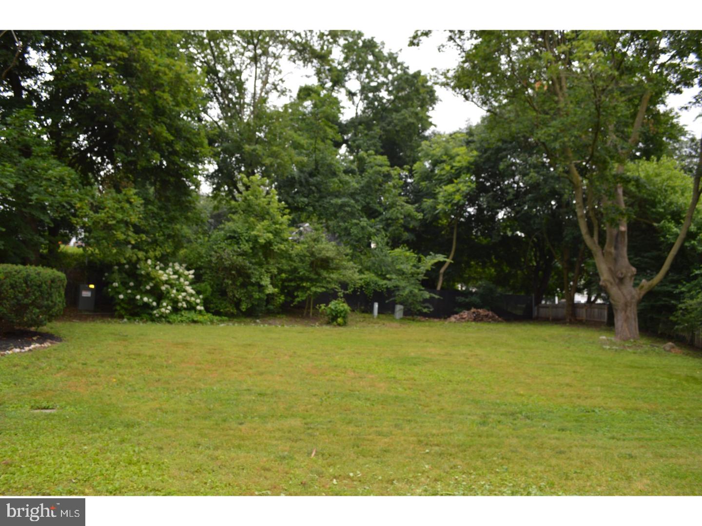 516 Defoe Road Hockessin, DE 19707 - Photo 3 of 12 Gallery Image 3