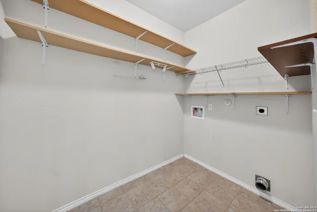 a view of walk in closet