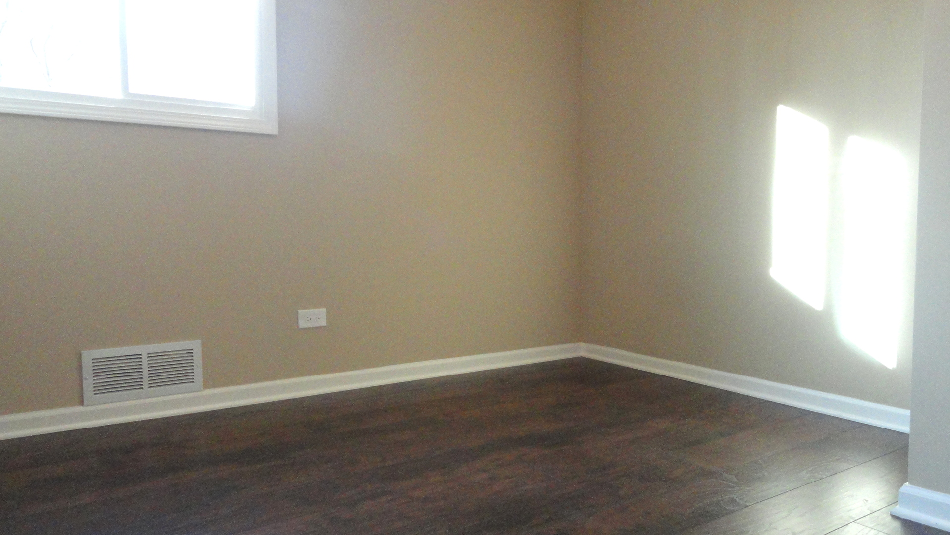 320 Iowa Avenue Addison, IL 60101 - Photo 13 of 21