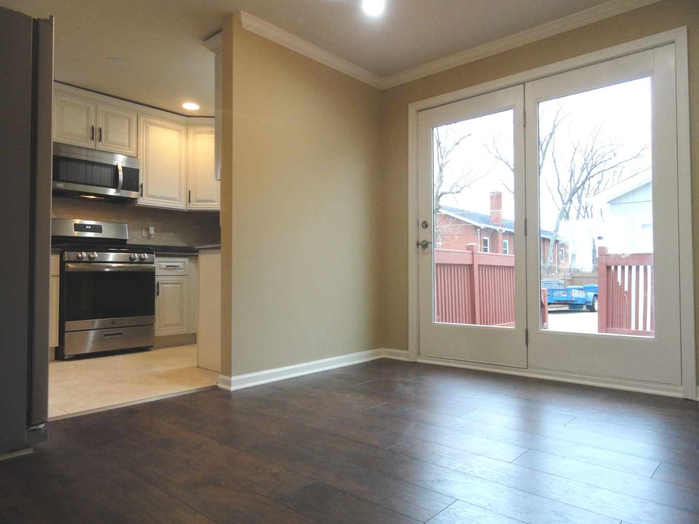 320 Iowa Avenue Addison, IL 60101 - Photo 8 of 21