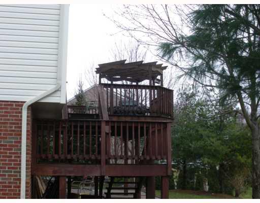 601 Hancock Court McKees Rocks, PA 15136 - Photo 15 of 18 Patio/Deck.